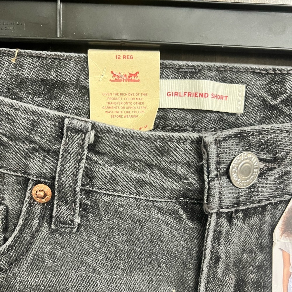 Levi’s (Girls 12) Girlfriend Shorty Shorts with adjustable waistband-NWT - Picture 6 of 7
